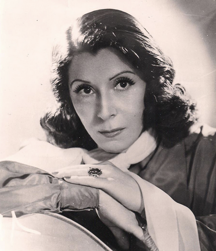 Portrait de Nelly Omar
