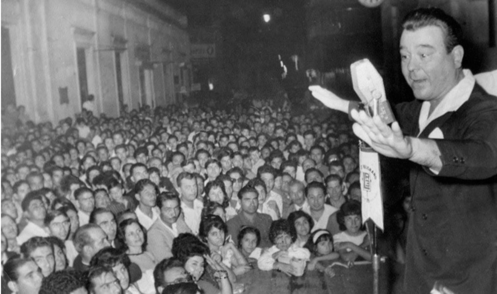 Albeto Castillo une mega star